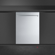 Einzelstck #2543 SMEG KIT6CXF Edelstahlfront mit Anti-Finger-Protektion und Trgriff im Classici Design