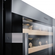 Dometic C46B, Weink�hlschrank mit zwei Zonen, 46 Flaschen, Edelstahl und Schwarz, EEK: G