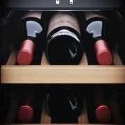 Dometic C154F, Weink�hlschrank mit zwei Zonen, 154 Flaschen, Edelstahl und Schwarz, EEK: G